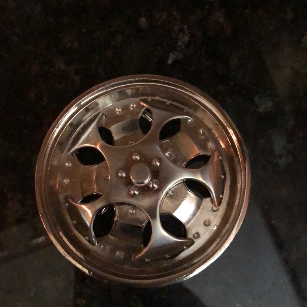 Wheel Rim Spinning Belt Buckle